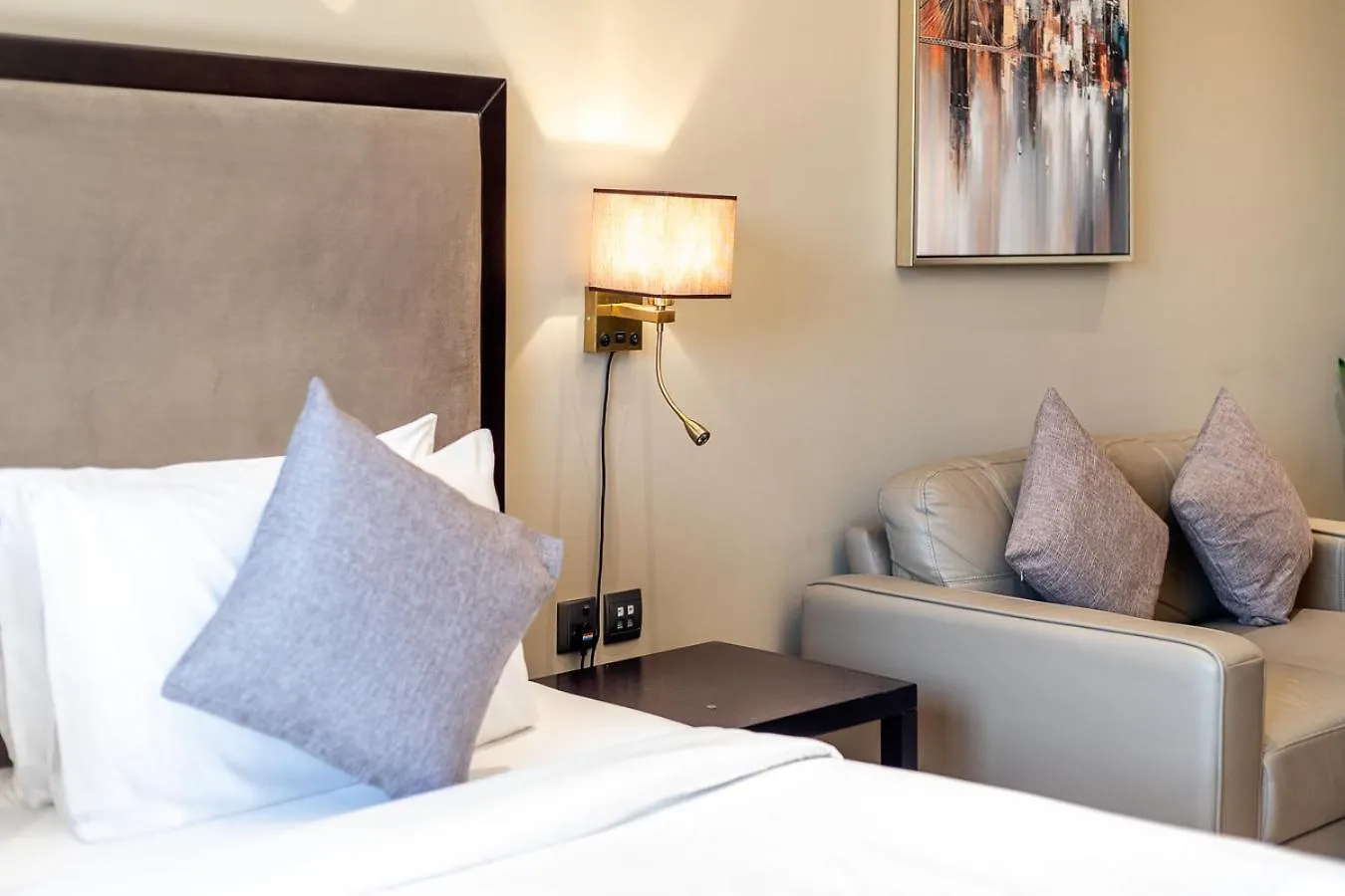 Serene Studio Apartment In Elite Downtown Residence - Allsopp & Allsopp Dubai